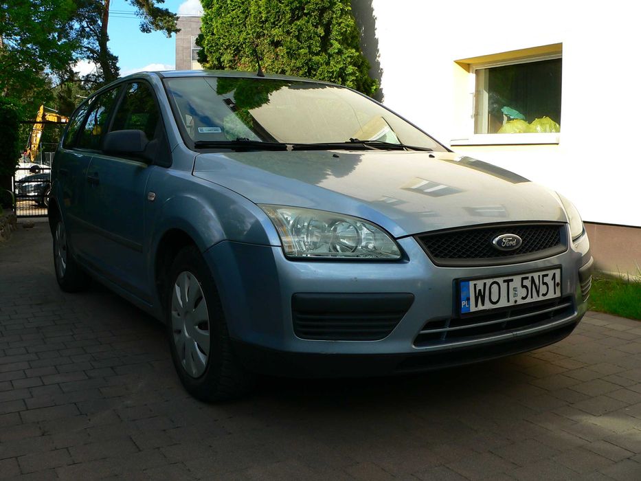 Ford Focus 1.6 benzyna kombi krajowy