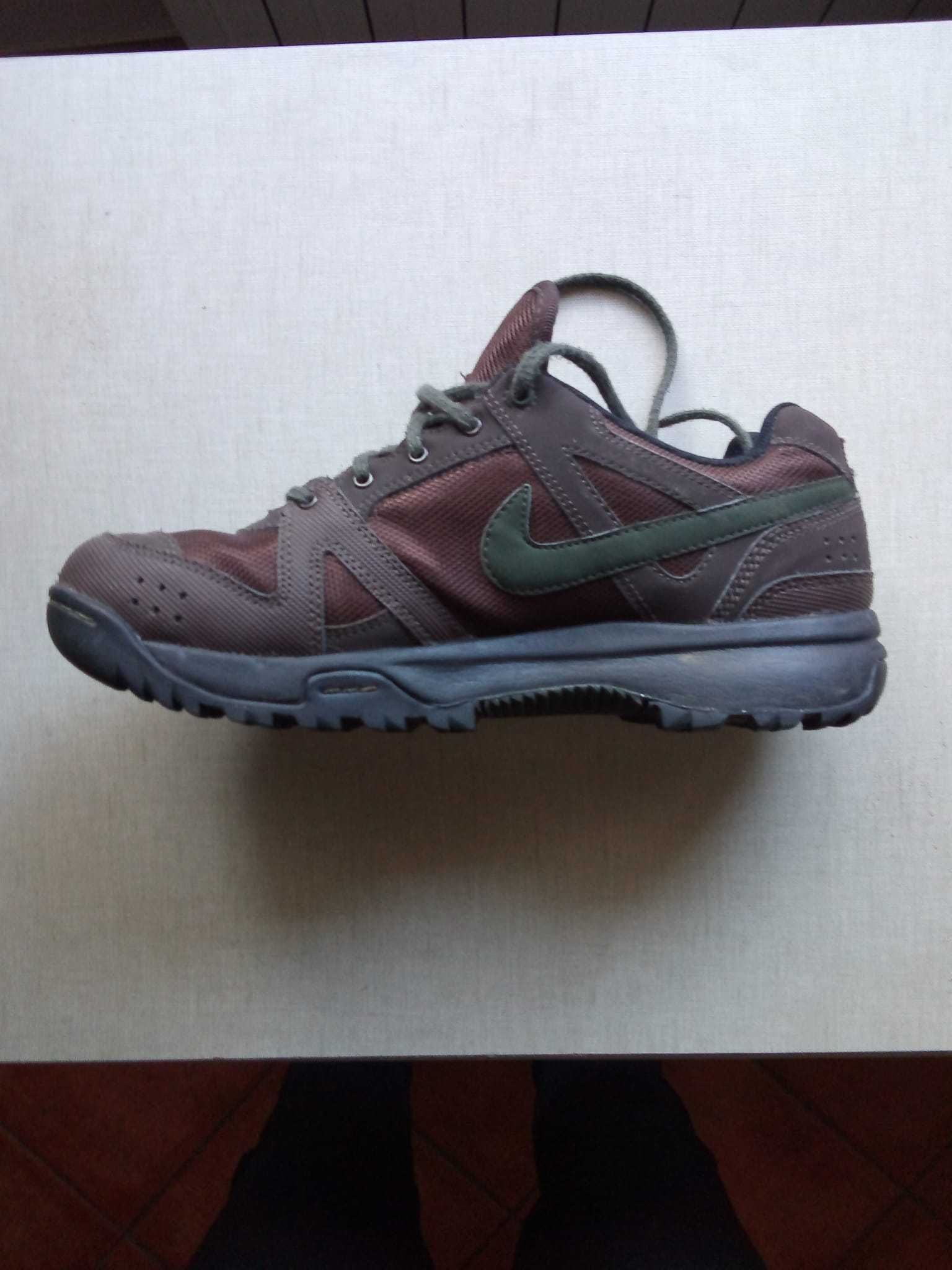 Sapatilhas NIKE com GOROTEX (Novas)