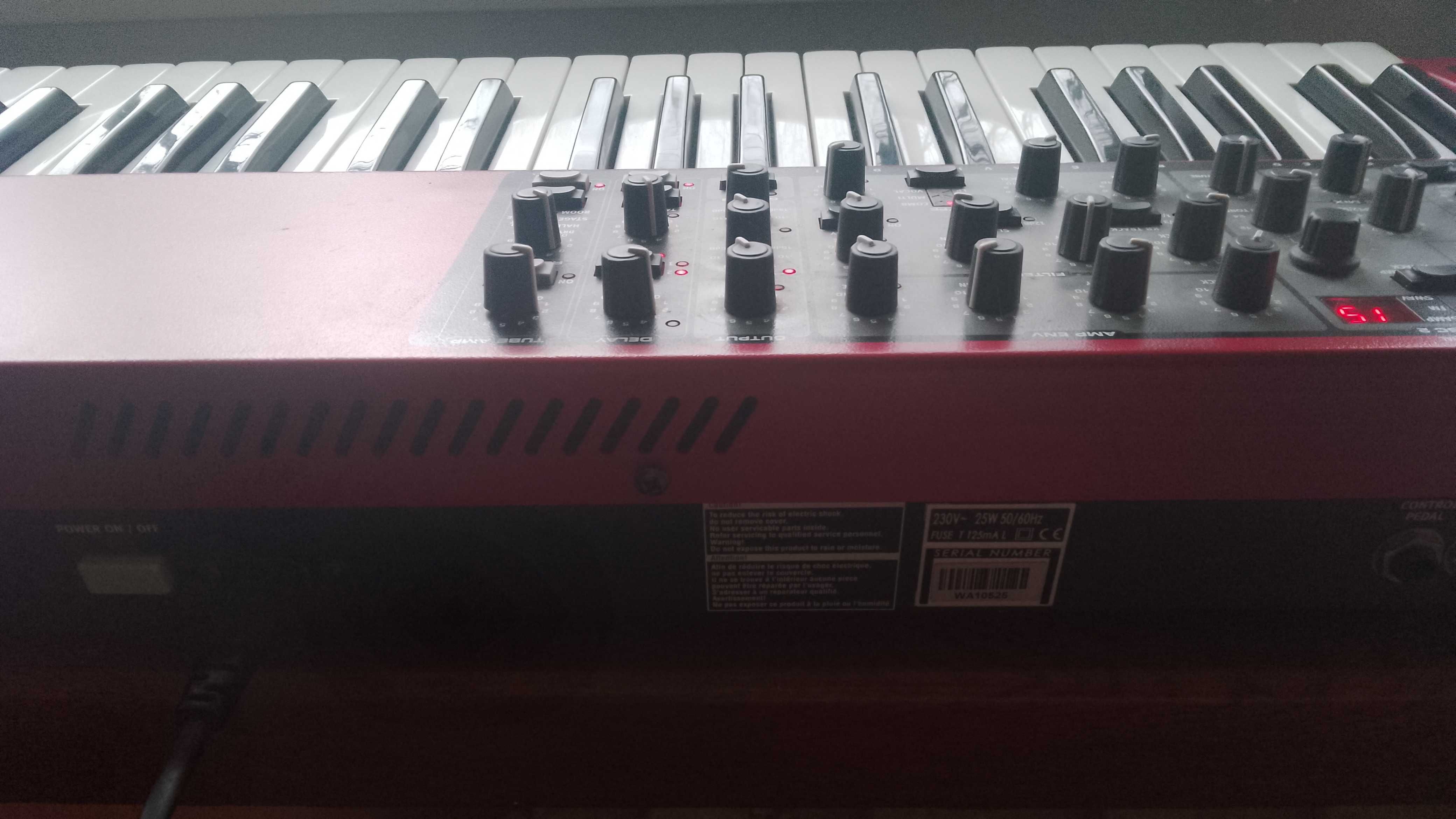 Clavia Nord Wave syntezator sampler z domowego studia