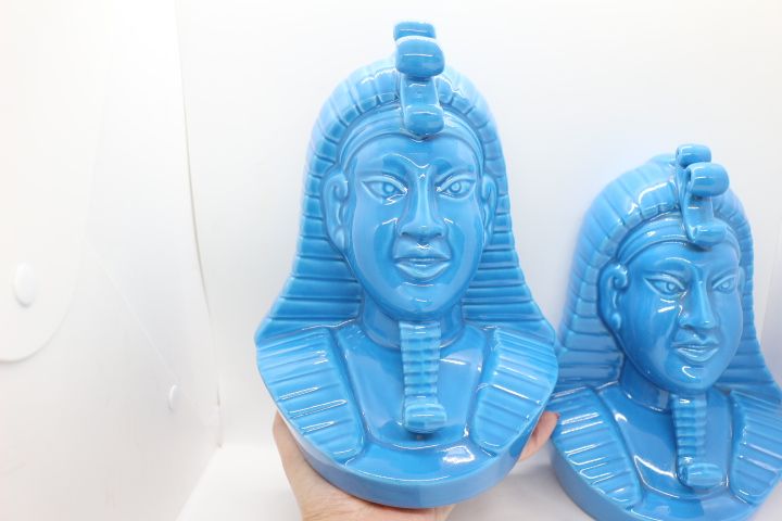 Mix Culturas Par de Bustos Rei Persa Tutankhamon em Cerâmica Chinesa