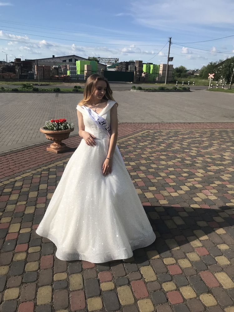 Випускна/весільна сукня
