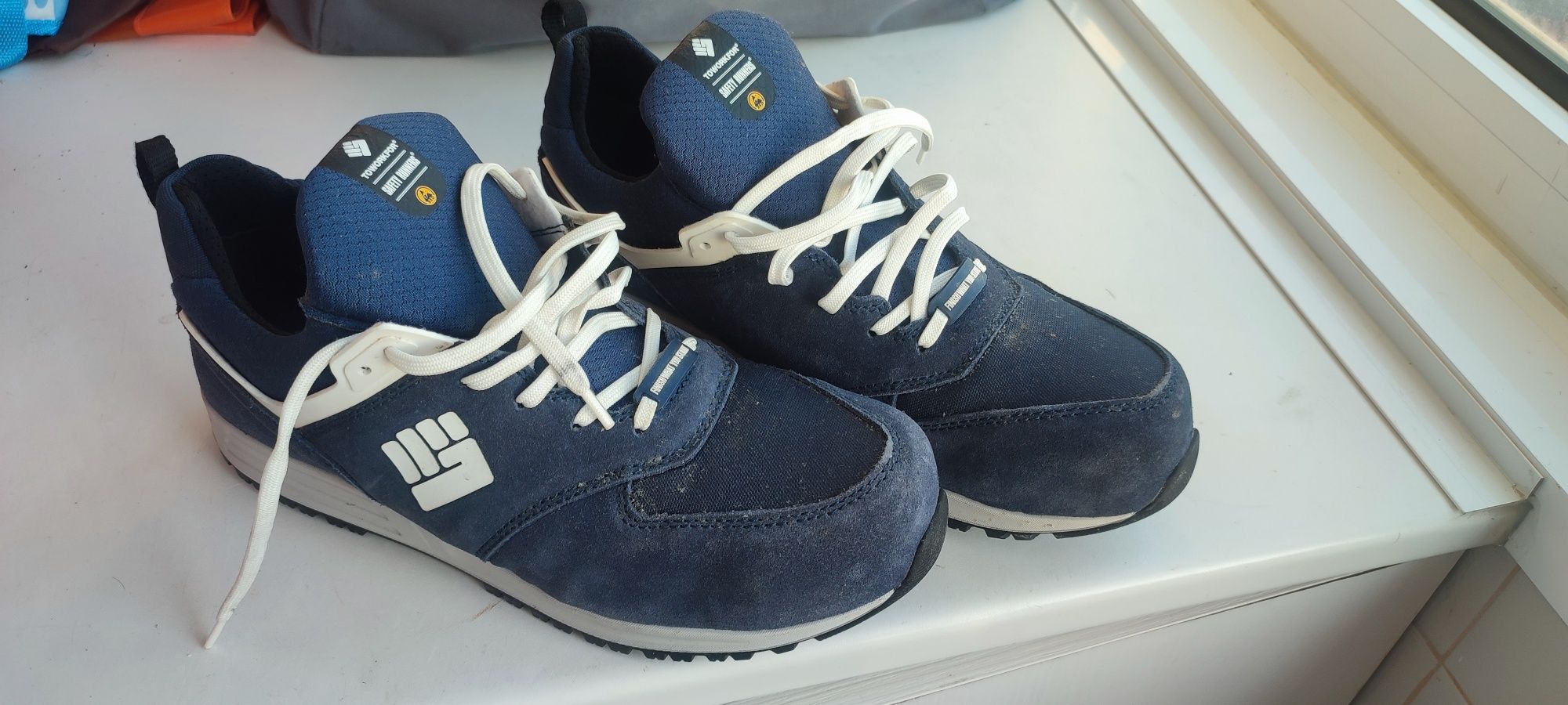 Sapatos com biqueira de Aço