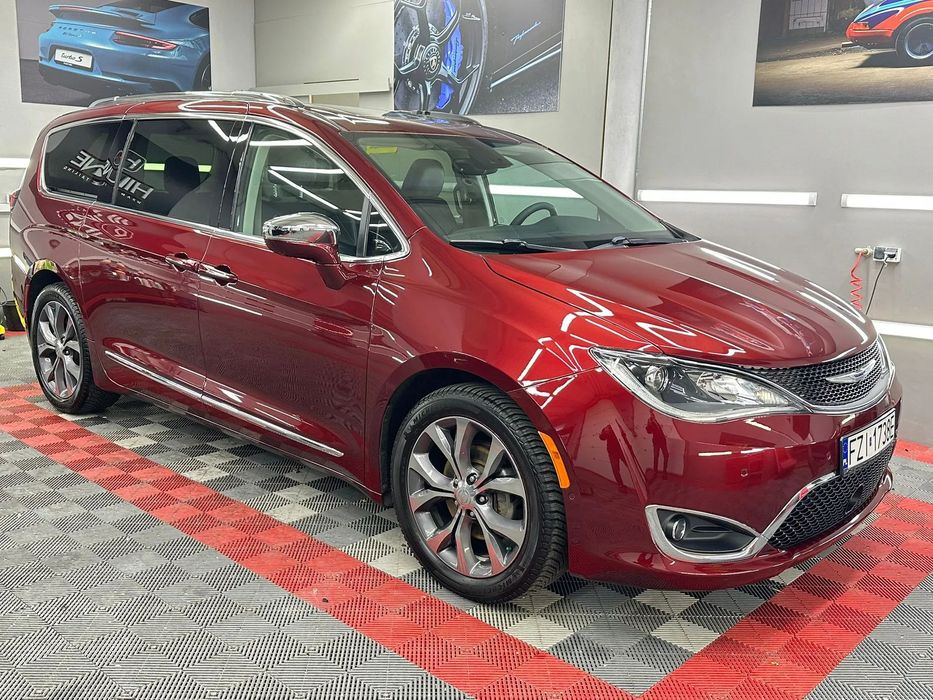 Chrysler Pacifica Chrysler Pacifica 2019 LIMITED full, stan idealny