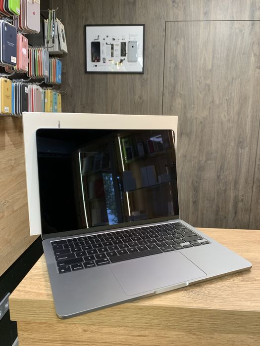 Ноутбук MacBook Air 13.6 M2 8/256Gb Space Gray 100% Магазин Гарантія