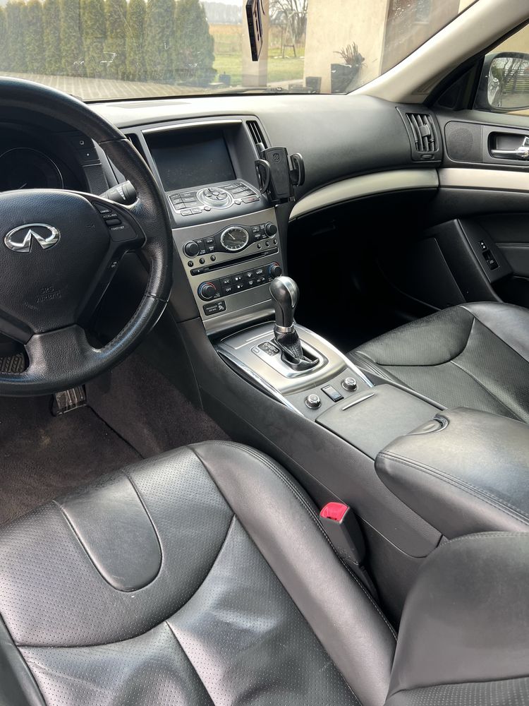 Infiniti G37 coupe (370z/350z) 4x4 super stan