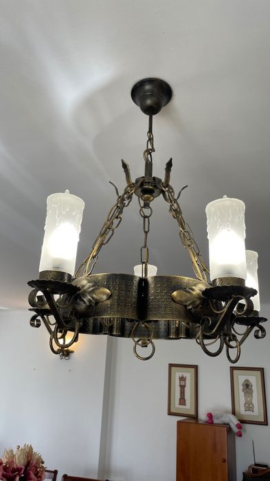 Candeeiros de sala. 50 cm de altura e 50 de largura.