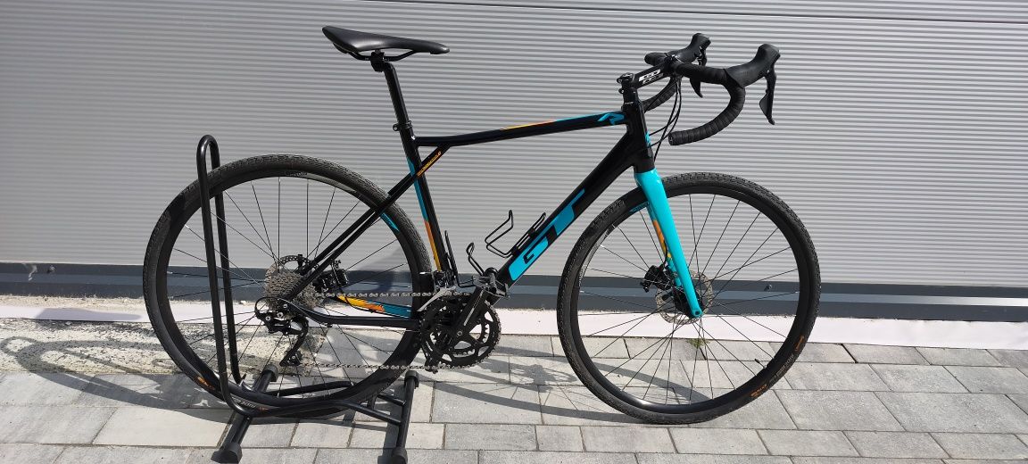 Kolarka GT GTR ELITE Shimano 105 TRP