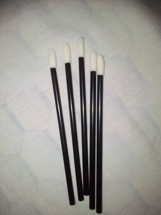 Кисти для наращивания ресниц 50шт. +5 в подарок