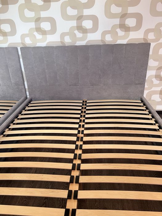 Ліжко двоспальне та ліжко односпальне