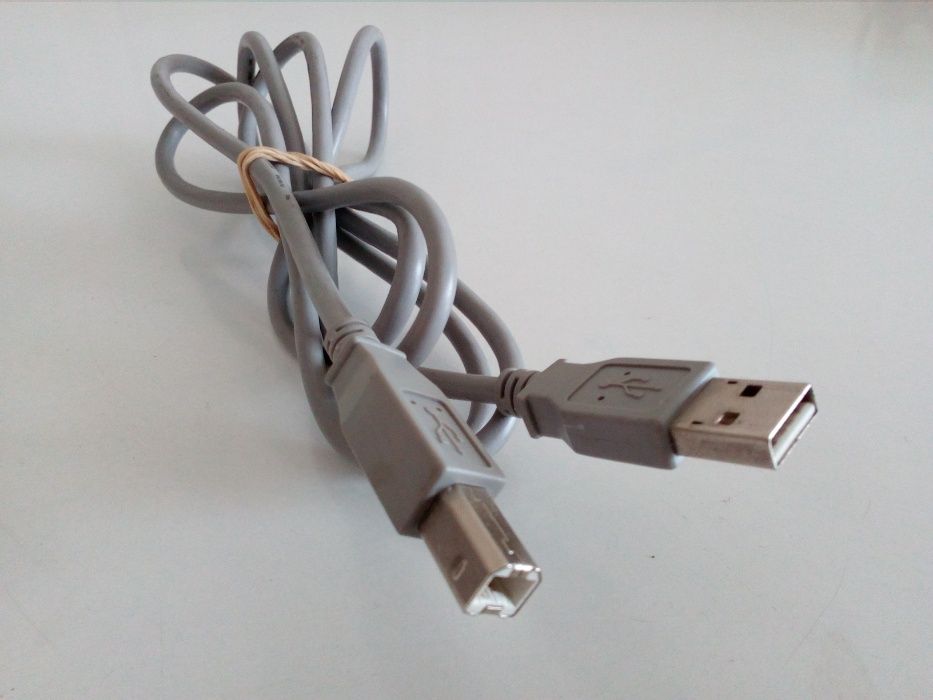 Cabo USB 2.0 tipo A - B e extensão de tomada USB 2.0