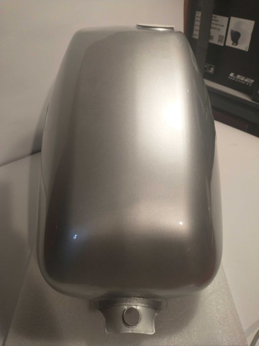 Zbiornik paliwa do MZ ETZ 251, czerwony, zielony, srebrny, bak ETZ