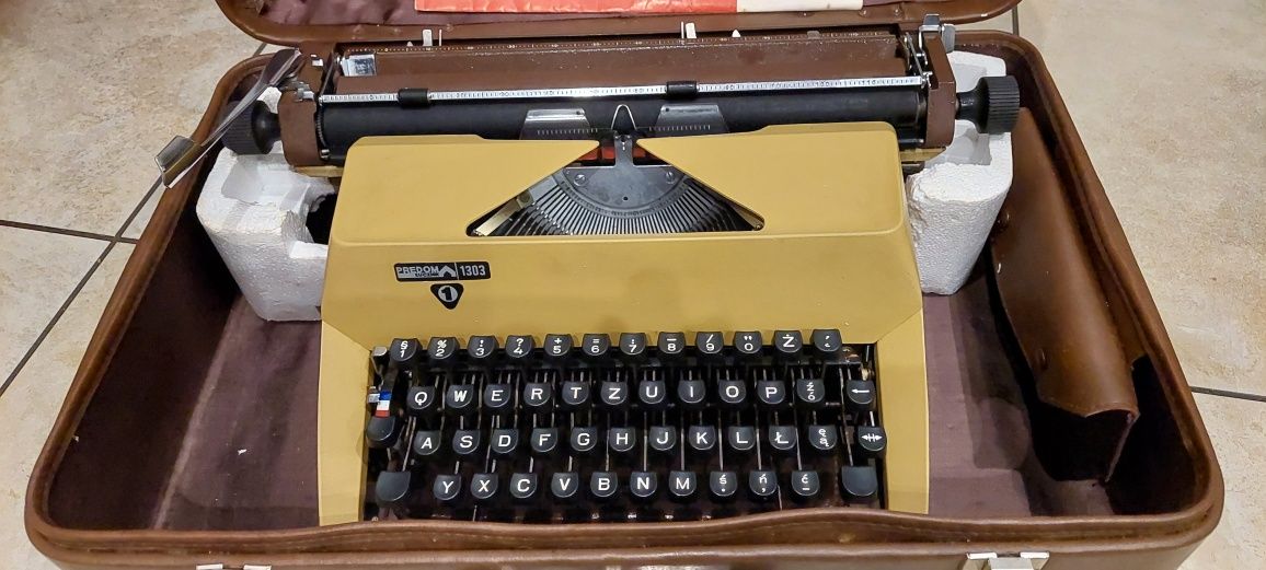Maszyna do  pisania predom