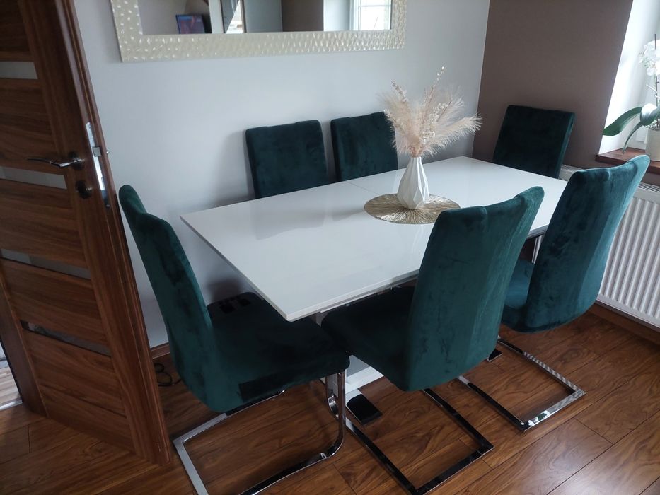 Stół biały połysk Agata meble 90x 160/220 +6 krzeseł