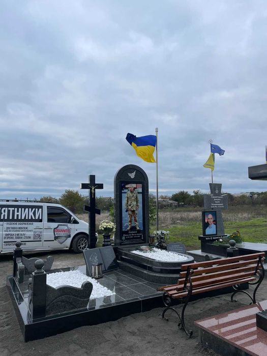 Гранитные памятники -20% на гранит