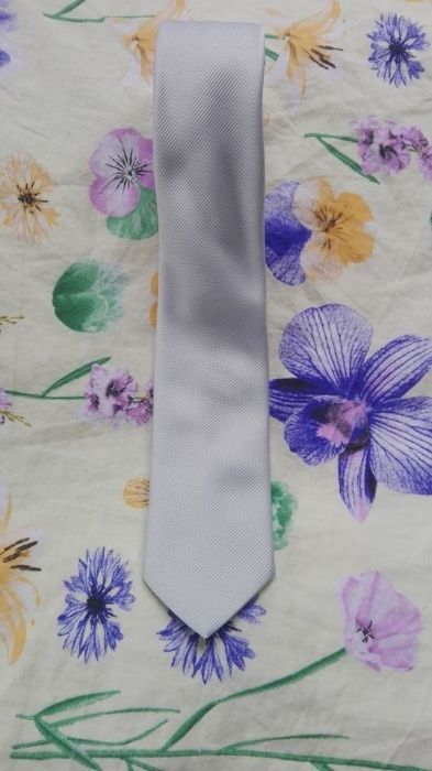 Elegancki krawat.
