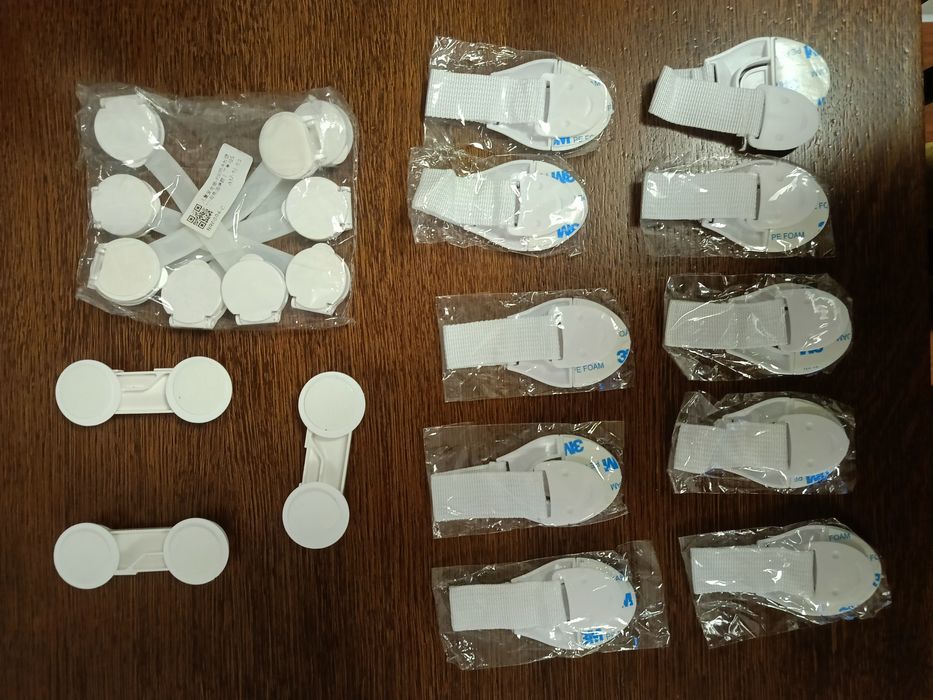 Zabezpieczenie szafek, szuflad przed dziećmi