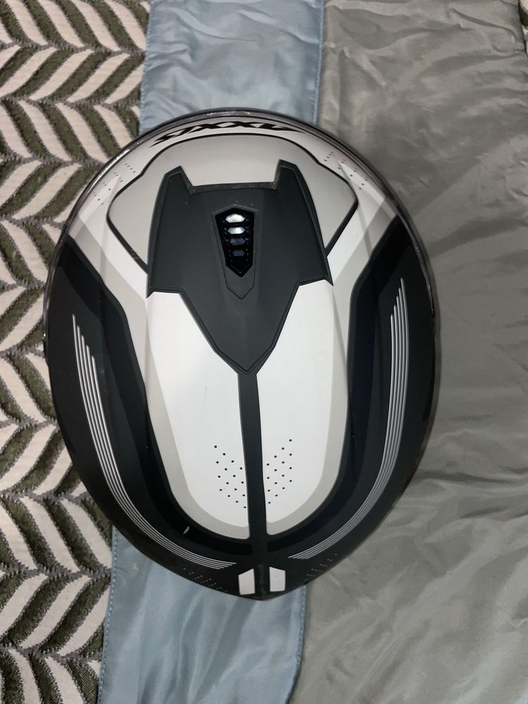Capacete mota Axxis M 590mm