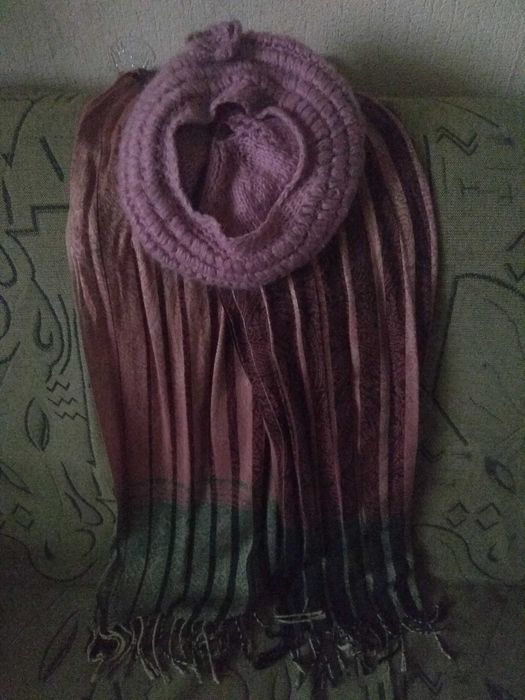 Берет в'язаний вовняний бузковий