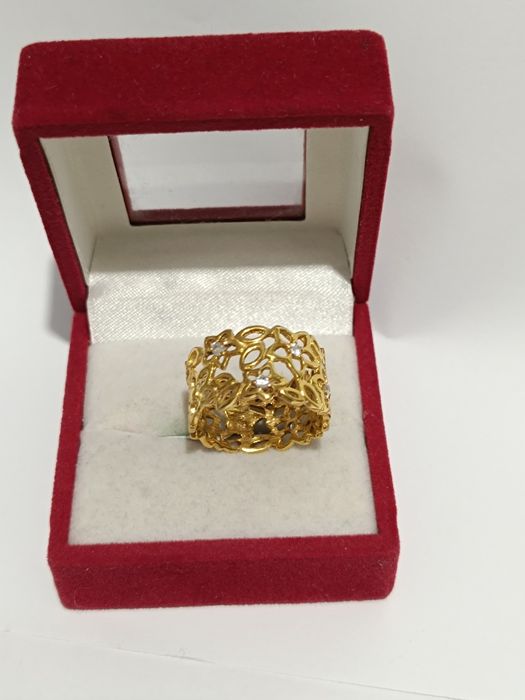 Złoty pierścionek Łączka z cyrkoniami roz.15-17 złoto 333