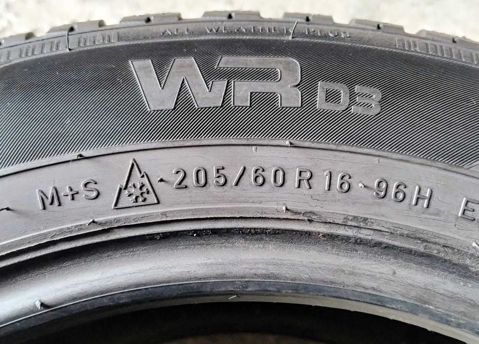 Шини зимові R16 205/60 Nokian WR 03