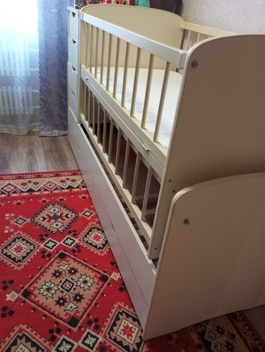 Продам дитяче ліжечко трансформер 3в 1