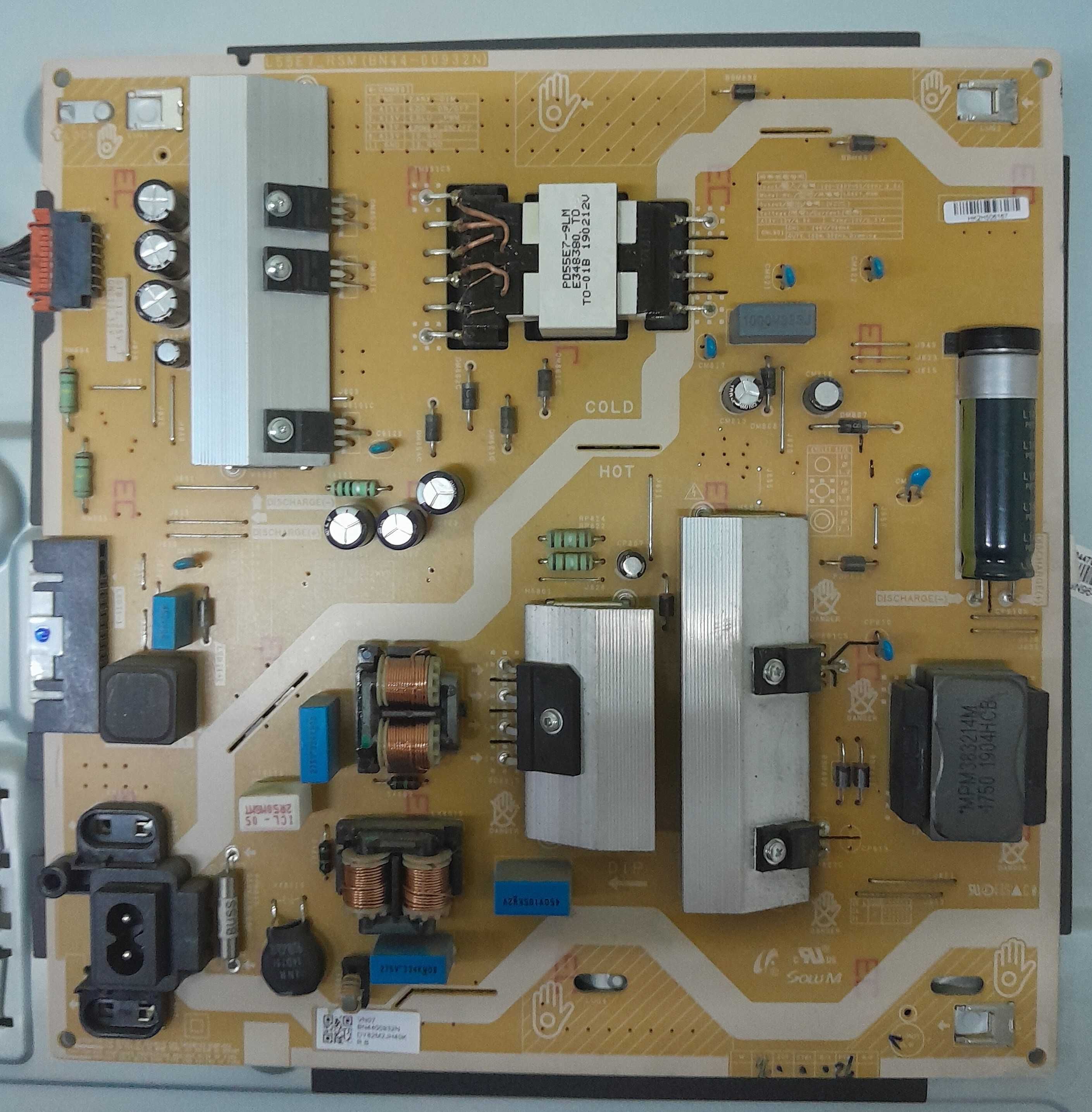 Televisão Samsung UE50RU7105KXXC vendo todas  as peças