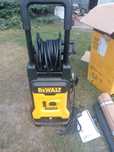 Myjka wysoko ciśnieniowa firmy DeWalt