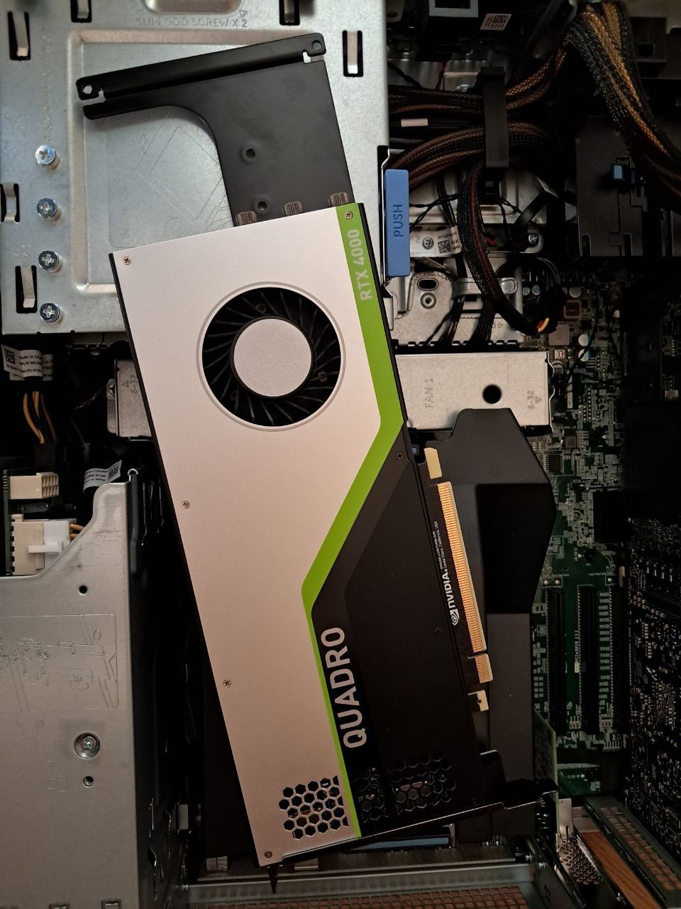 Офіційний DELL T5820 precision компьютер робоча станція