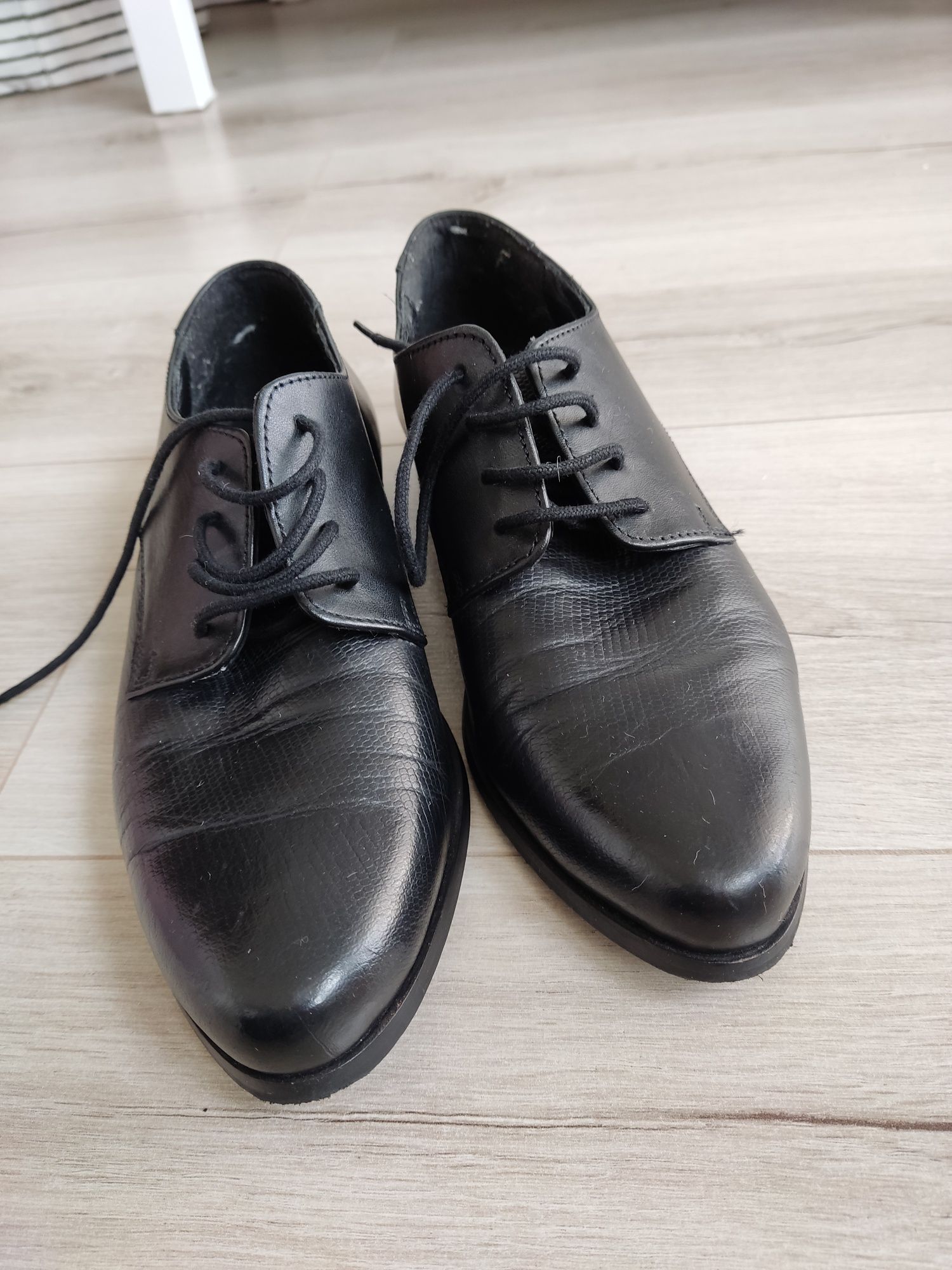 Czarne buty Ochnik rozmiar 37