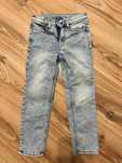 Sprzedam spodnie jeansowe H&M 116