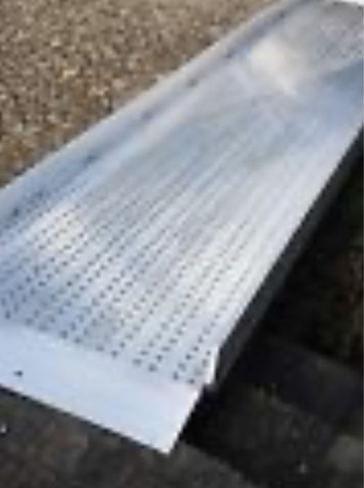 Duza Aluminiowa rampa, platforma 400 cm x 83 cm