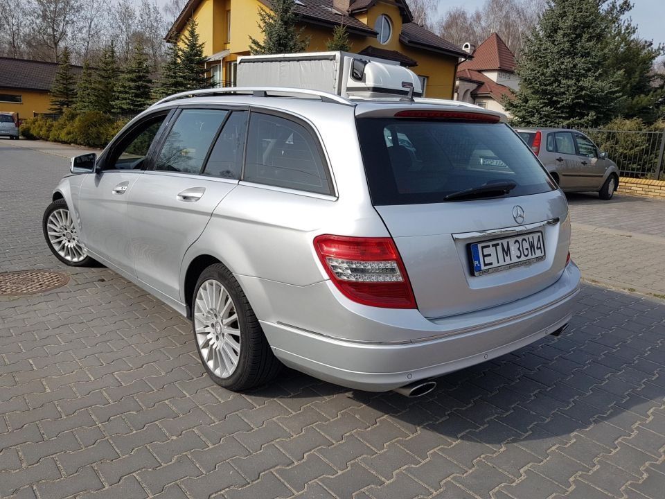 Mercedes w204 320cdi panorama, navi,harnan kardon, 7g tronic