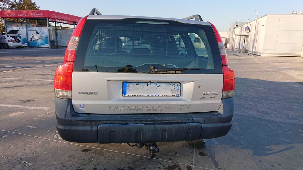 VOLVO XC70 2,5T 210 KM benzyna + gaz MANUAL