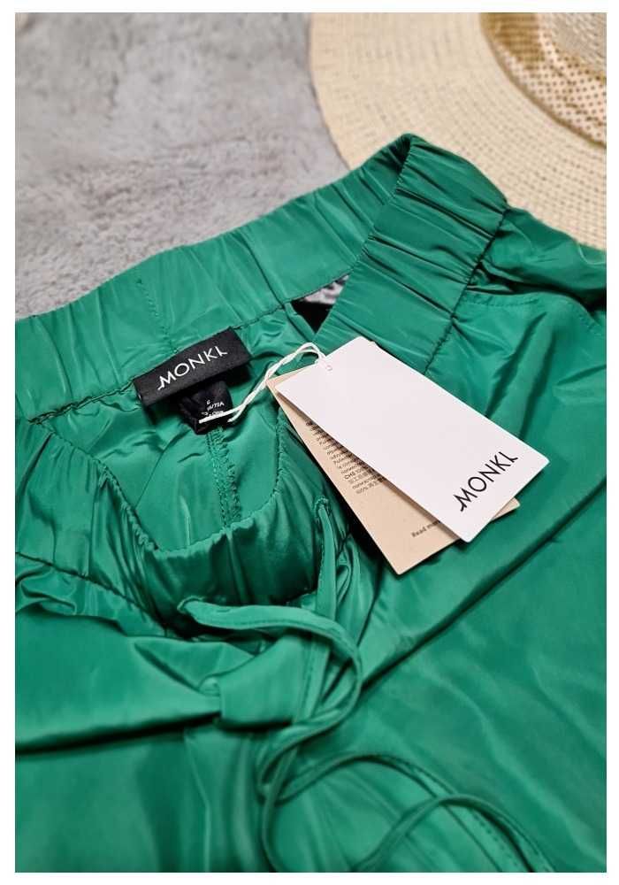 Брюки повседневные свободного кроя спортивные прямые трубы Monki, р. S