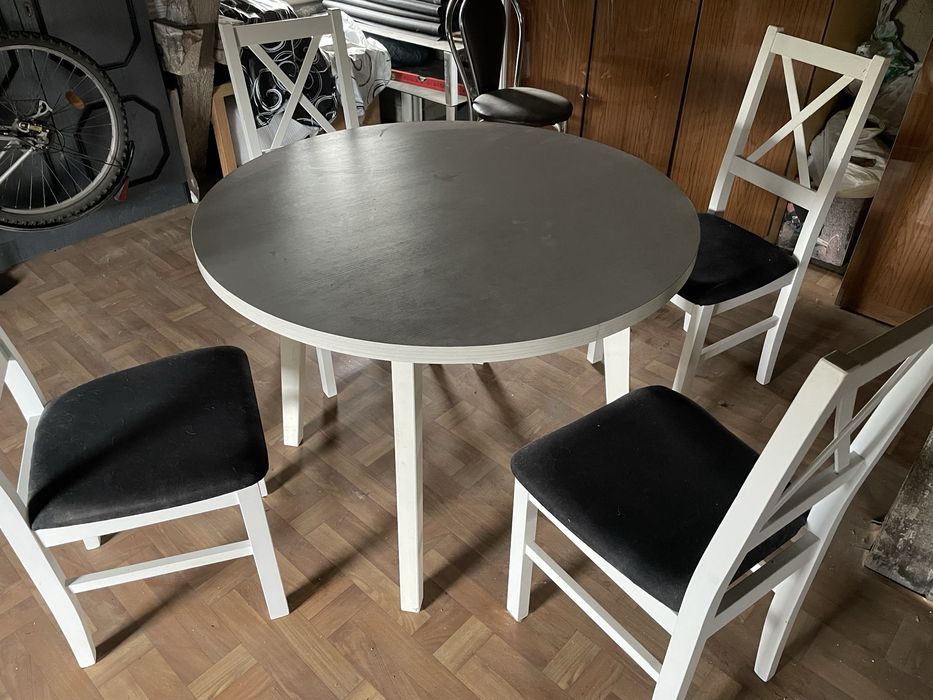 Stół kuchenny + 4 krzesła