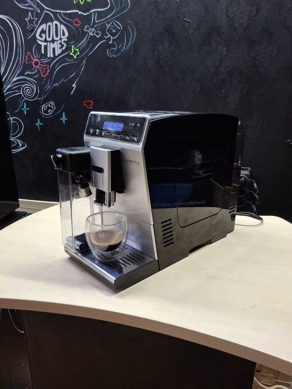 Кавомашина Delonghi Autentica з гарантією кавоварка кофеварка