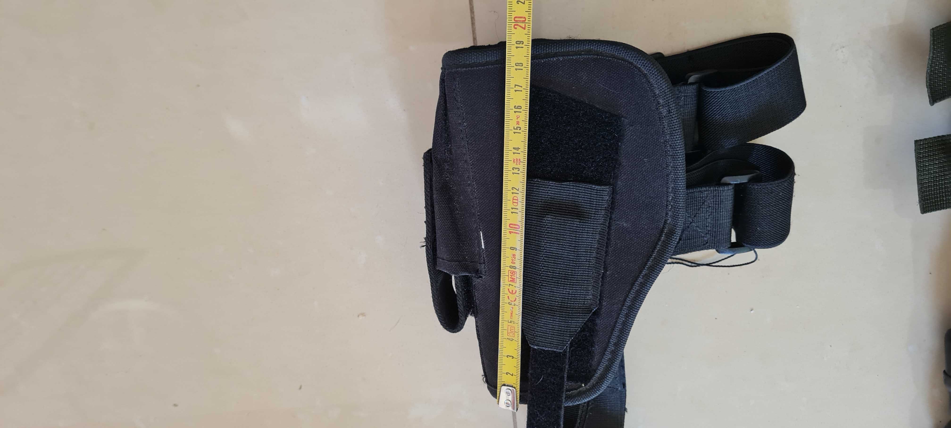 Kabury na pistolet mocowane do nogi