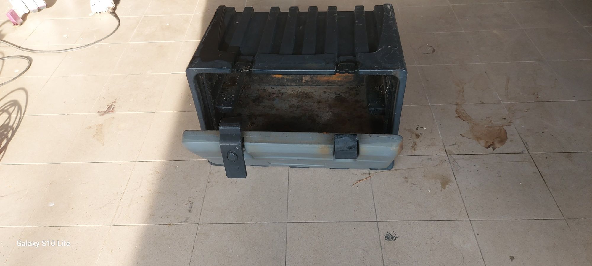 Skrzynia transportowa laweta plandeka tir