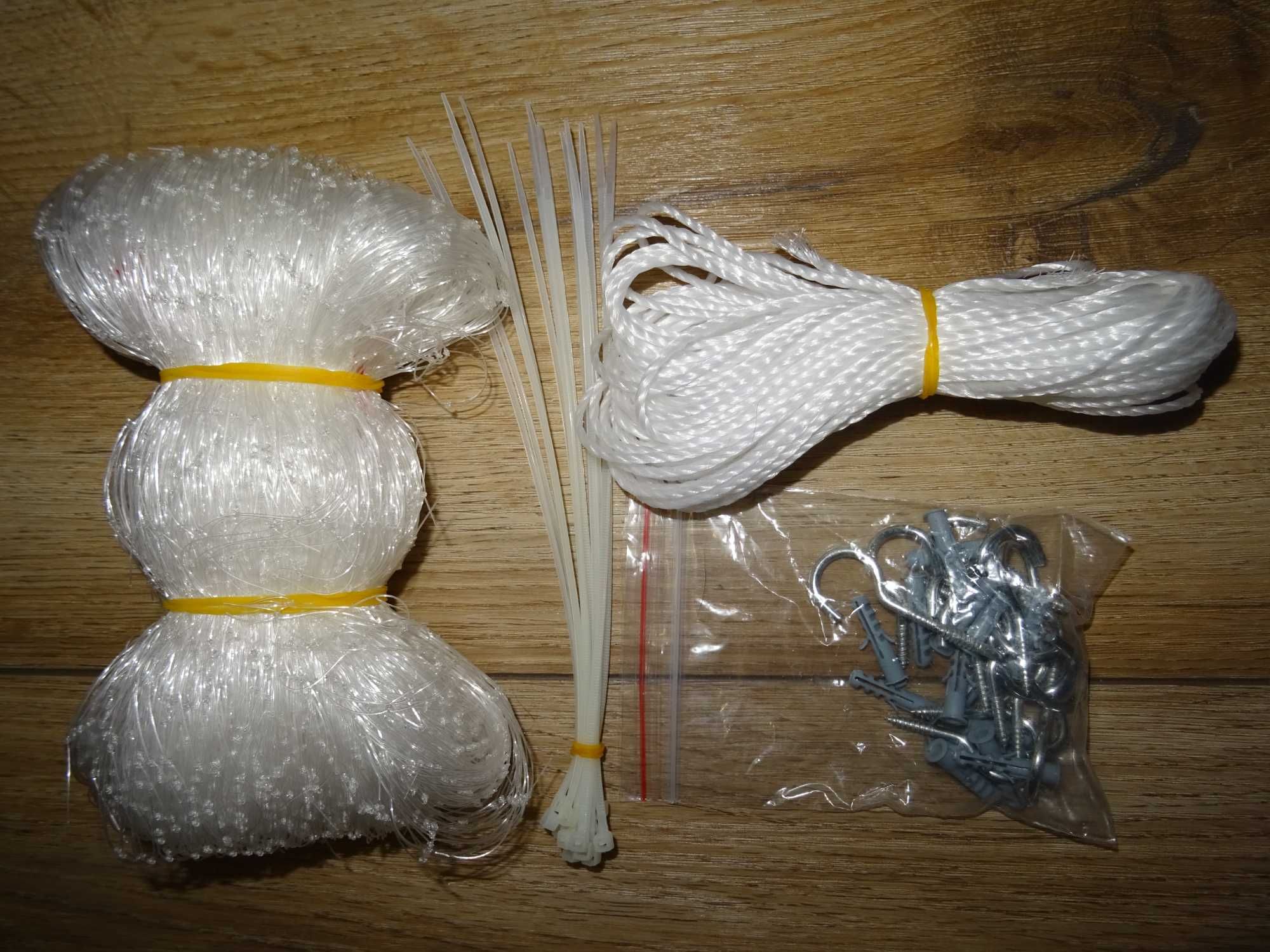 Siatka zabezpieczająca PiuPet 4x3 bezbarwny/biały
