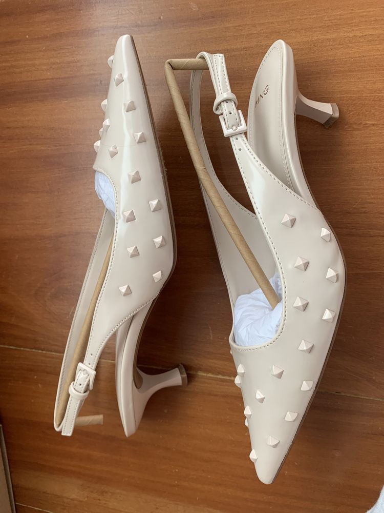 Sapatos nude MANGO