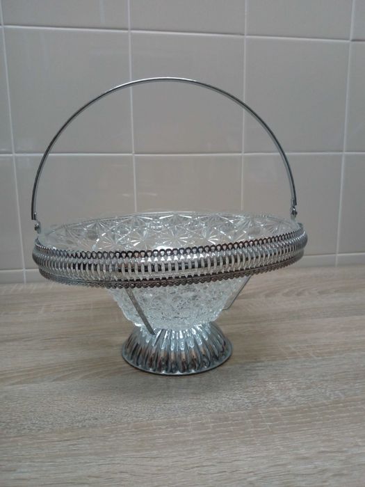 Taça/Fruteira em vidro e suporte em casquinha