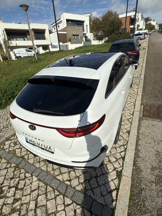 Kia proceed 1.4 T-GDI GT Line (33000km)