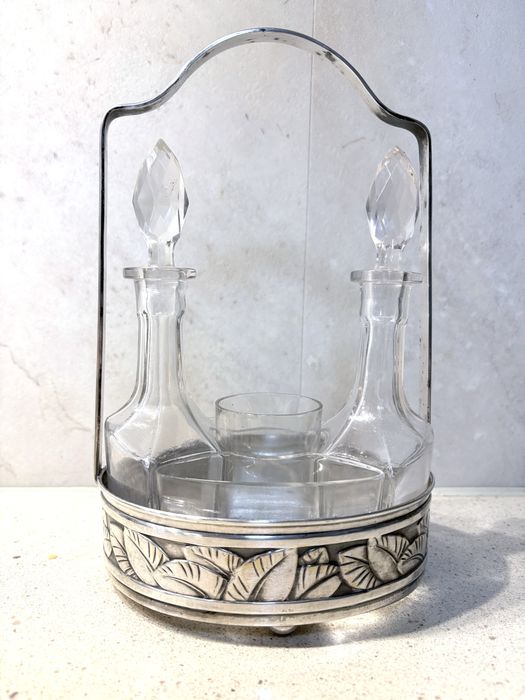 Lindo antigo galheteiro - suporte com banho em prata contrastado