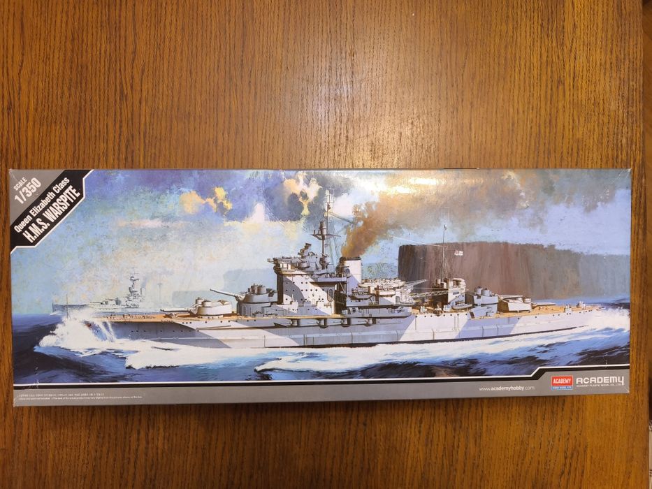 Model do sklejania Okręt Academy 14105 H.M.S. Warspite