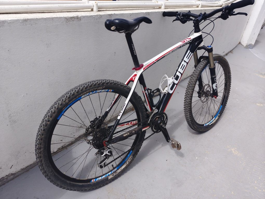 Bicicletas BTT CUBE Sting e Reaction GTC