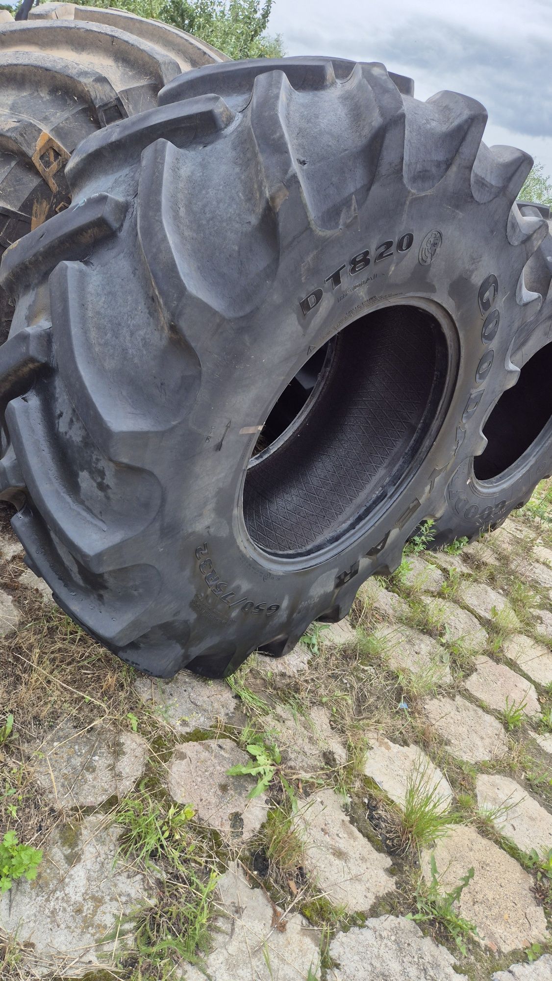 Opona kombajn goodyear 800/65R32 650/75R32