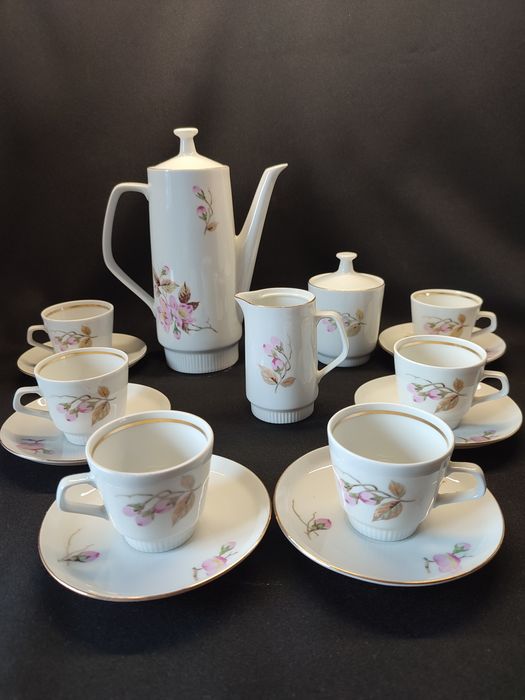 Чайный сервиз "Берёзка" Сумы. Кофейный сервиз "Шиповник" ГДР. СССР