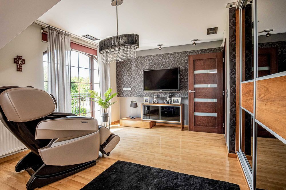 Ekskluzywny dom 300 m2 + garaż 120m2