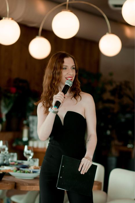 Ведуча на Новорічний Корпоратив, Весілля, Форум, Хрестини