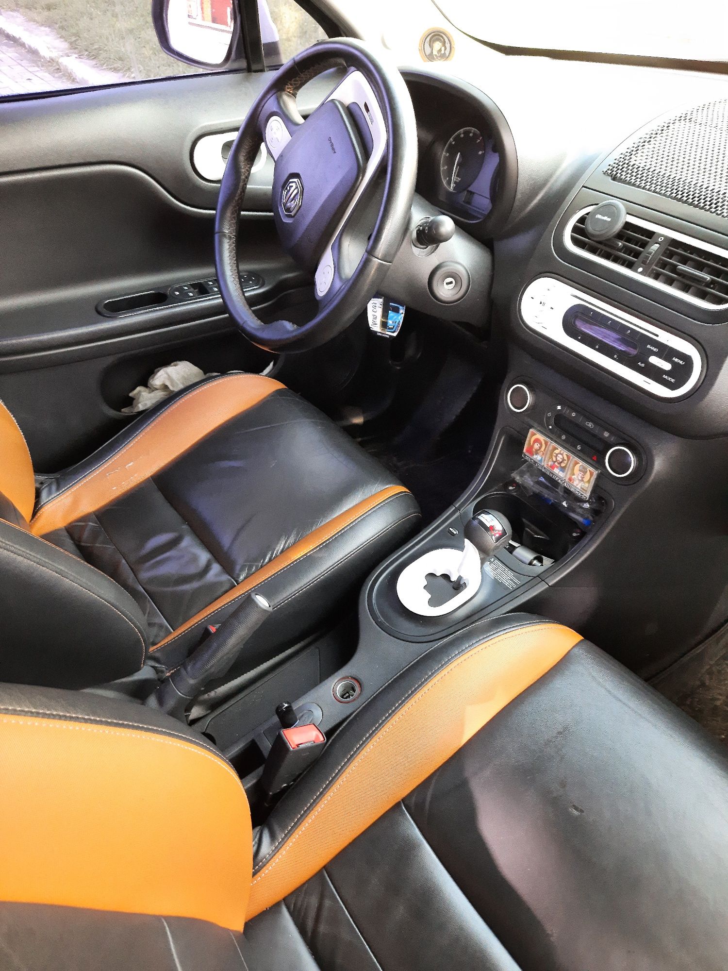 Авто MG3Cross 2014г.